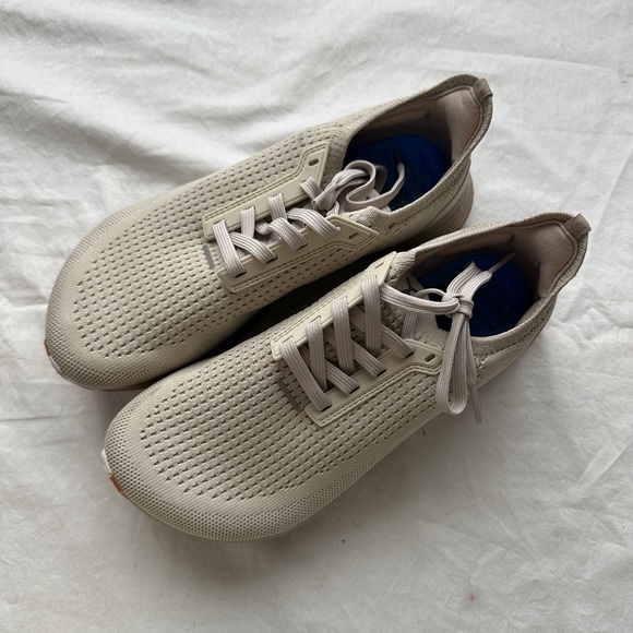 Flux Adapt Runner running shoe sneaker in bone - Picture 7 of 10
